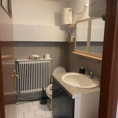 Cozy διαμερισμα με πάρκινγκ και Bbq κοντά στα καμένα βούρλα Apartamento *